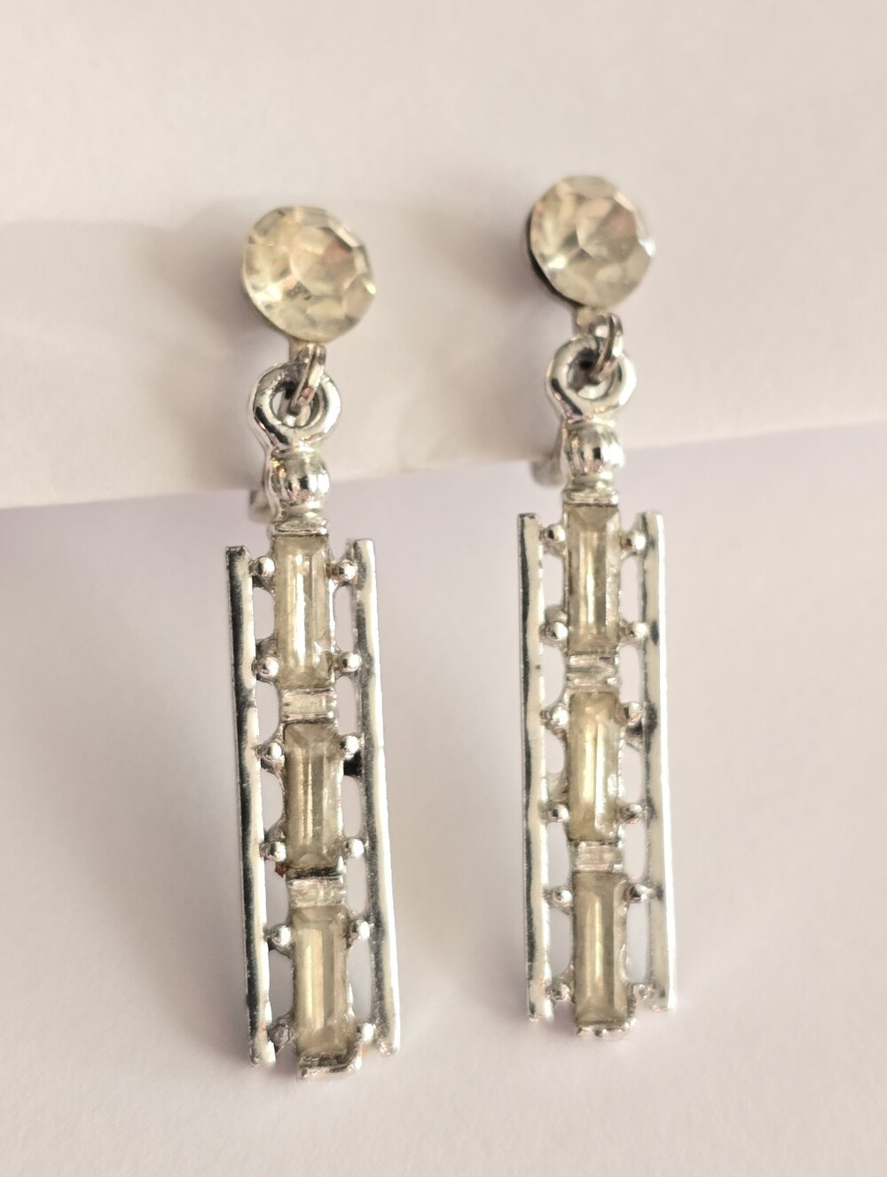 Vintage earrings silver tone screwback screw back art deco